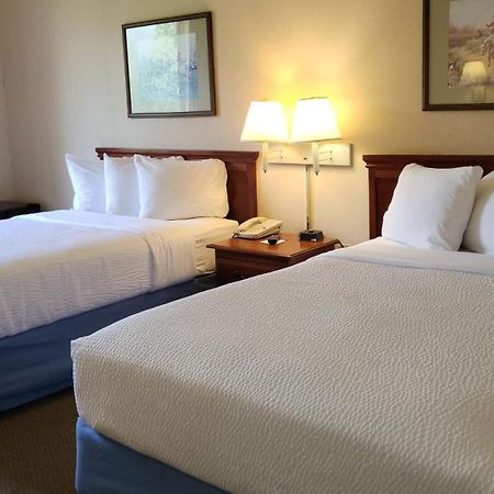Magnuson Hotel West Liberty Luaran gambar