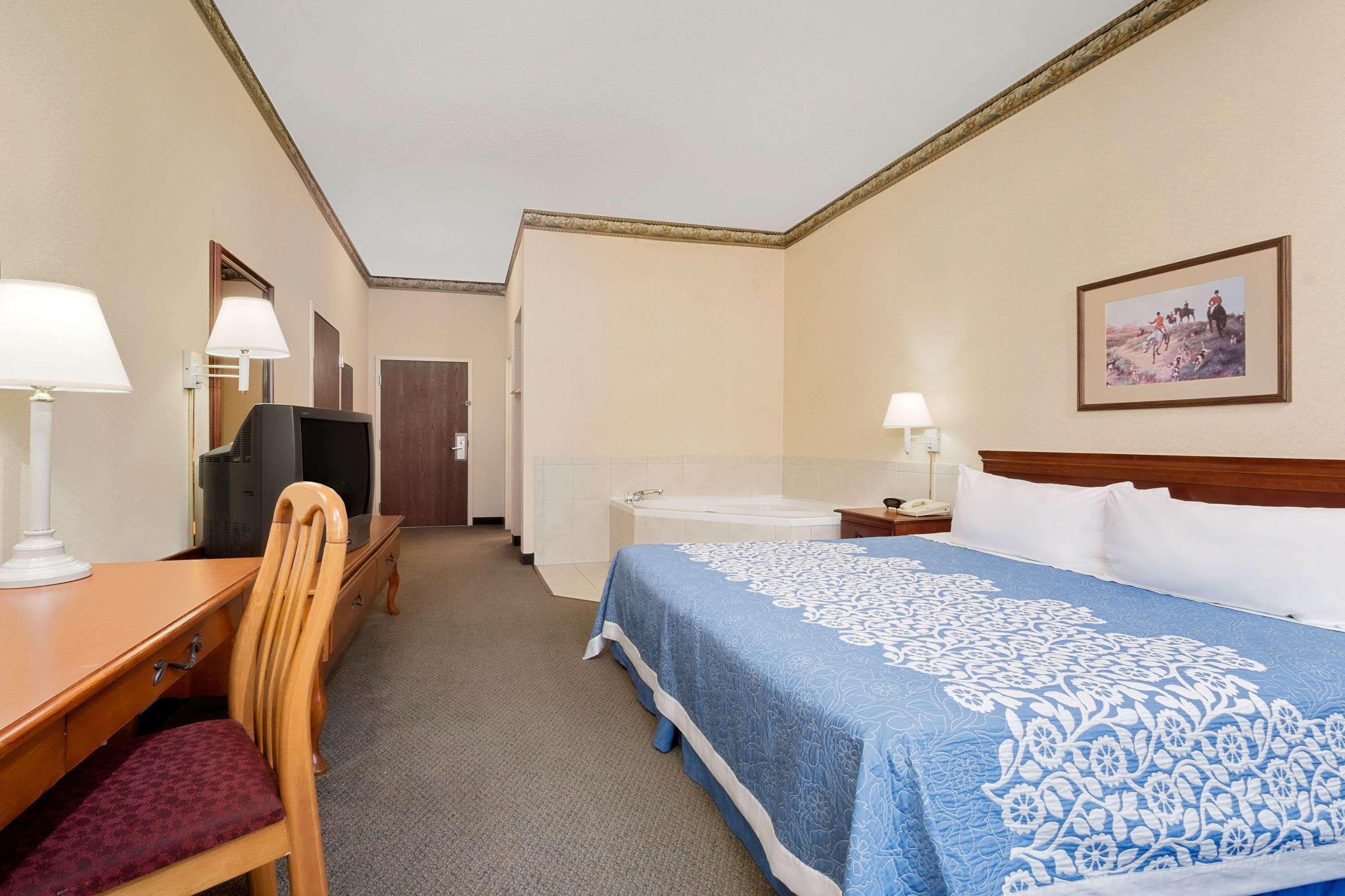 Magnuson Hotel West Liberty Luaran gambar