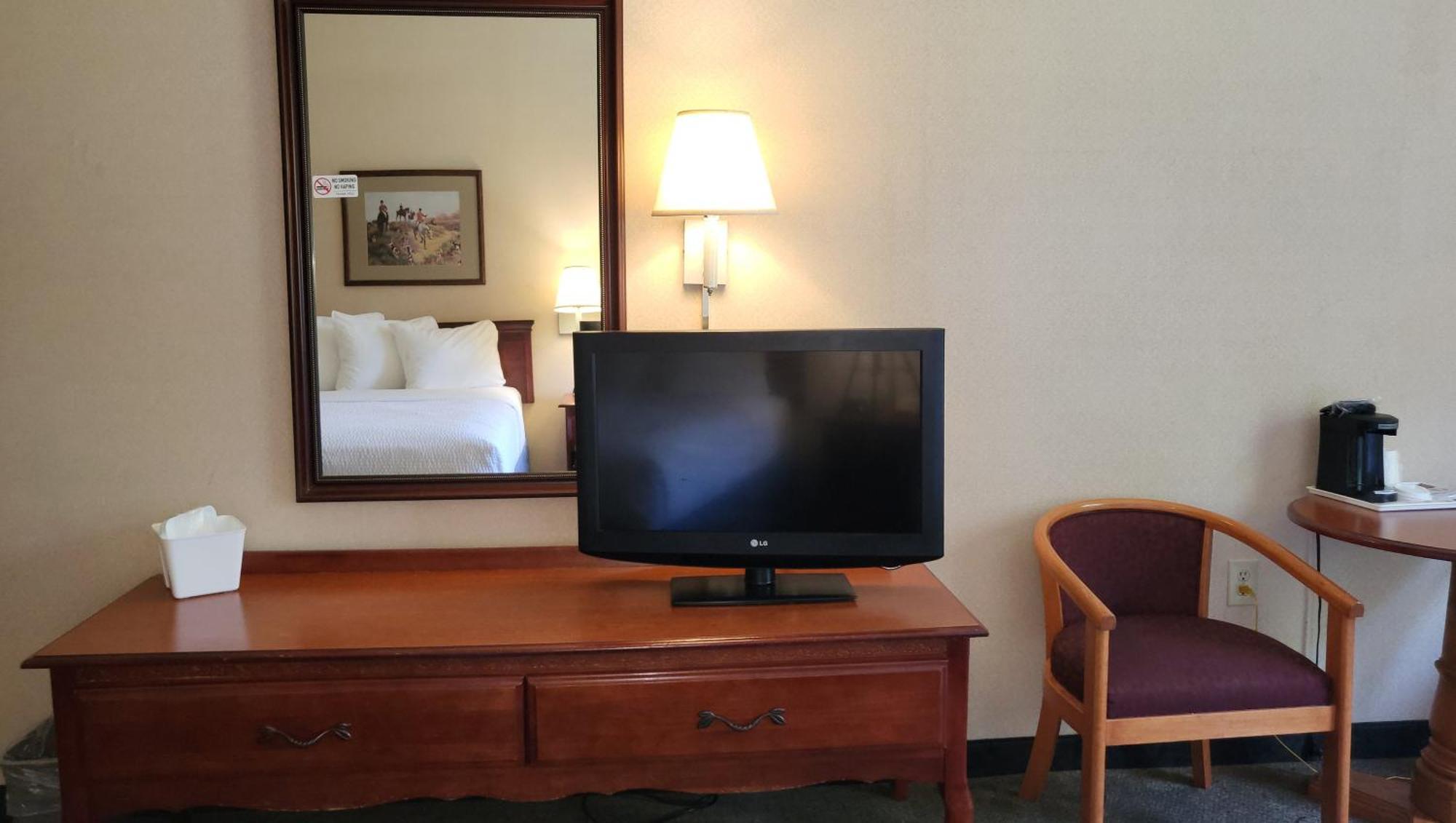 Magnuson Hotel West Liberty Luaran gambar